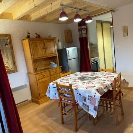 Renove Avec Multi Pass Offert, Proche Du Centre Du Village ! - Fr-1-692-13 Apartment
