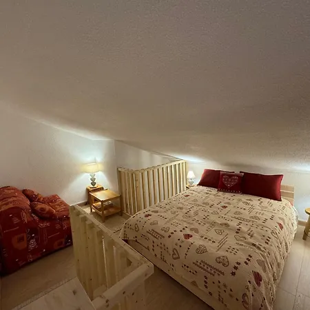 Apartment Renove Avec Multi Pass Offert, Proche Du Centre Du Village ! - Fr-1-692-13 *